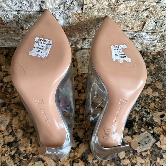 GIANVITO ROSSI
Sigma Crystal-Embellished Metallic Leather Sandals - Picture 10 of 11